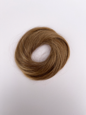 Hairbun blond très clair