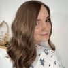 Volumateur capillaire en cheveux naturels blonds clair cendré pour chute de cheveux, cheveux fins et clairsemés et alopécie. Solution alopécie.