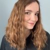 Volumateur capillaire blond foncé doré en cheveux brésiliens naturels. Solution pour chute de cheveux.