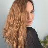 Volumateur capillaire blond foncé doré en cheveux brésiliens naturels. Solution pour chute de cheveux.