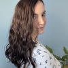 Volumateur capillaire Katie chatain foncé ondulé pour alopécie, cheveux fins et clairsemés. Solution perte de cheveux.
