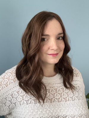 Topper castaño claro para alopecia androgenética, caída de cabello o cabello fino y escaso. Solución para la caída de cabello.