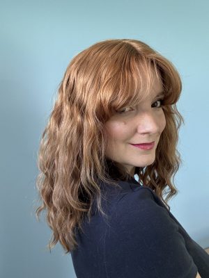 Volumateur capillaire blond foncé doré en cheveux brésiliens naturels. Solution pour chute de cheveux.