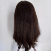 Perruque Kate en cheveux européens vierges. Idéale pour alopécie totale, androgénétique, cheveux fins et clairsemés.