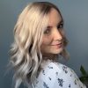 Volumateur capillaire en lace pour cheveux blancs argentés polaire. Solution cheveux fins, clairsemés, et alopécie androgénétique.