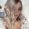 Volumateur capillaire en lace pour cheveux blancs argentés polaire. Solution cheveux fins, clairsemés, et alopécie androgénétique.
