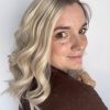 Volumateur capillaire blond polaire en lace Elodie