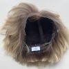 Perruque courte en lace blond polaire Elodie en cheveux naturels pour alopécie androgénétique, pelade, cancer ou perte de densité.
