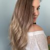 Volumateur capillaire en cheveux naturels pour cheveux fins et clairsemés.