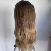 Volumateur capillaire en cheveux naturels pour cheveux fins et clairsemés.