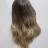Volumateur capillaire en cheveux naturels pour cheveux fins et clairsemés.
