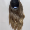 Volumateur capillaire en cheveux naturels pour cheveux fins et clairsemés.