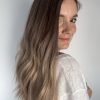 Volumateur capillaire en cheveux naturels pour cheveux fins et clairsemés.