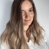 Volumateur capillaire en cheveux naturels pour cheveux fins et clairsemés.