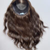 Volumateur capillaire Beach waves, légèrement ondulé, chatain clair en cheveux naturels. Solution pour cheveux fins ou clairsemés.
