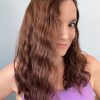 Volumateur capillaire Beach waves, légèrement ondulé, chatain clair en cheveux naturels. Solution pour cheveux fins ou clairsemés.