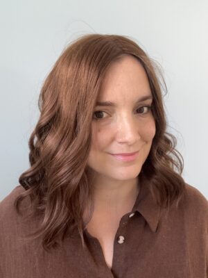 Volumateur capillaire en cheveux naturels pour alopécie androgénétique, chute de cheveux, perte de cheveux ou de densité. Solution calvitie femme.