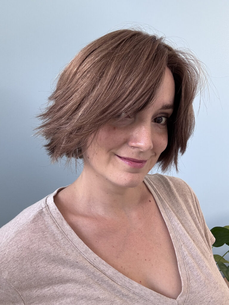 Perruque courte Claire en cheveux naturels