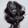 Volumateur capillaire Eva en cheveux naturels brésiliens pour alopécie androgénétique, cheveux fins ou manque de densité.