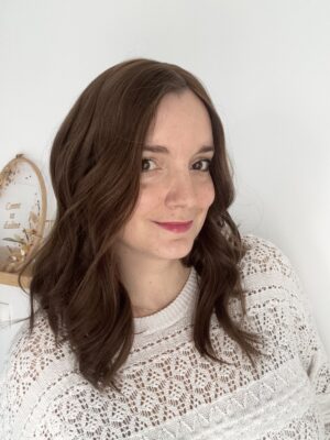 Volumateur châtain clair pour alopécie androgénétique, chute de cheveux ou cheveux fins et clairsemés. Solution chute de cheveux.