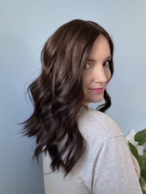 Volumateur capillaire Sofia en cheveux brésiliens