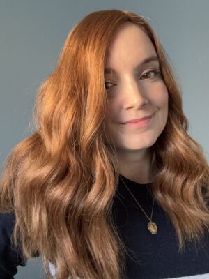 Volumateur capillaire en cheveux européens blonds vénitiens vierges pour alopécie androgénétique, cheveux fins et clairsemés. Solution chute de cheveux.