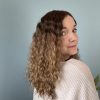Volumateur capillaire en cheveux brésiliens naturels curly, Emilia.