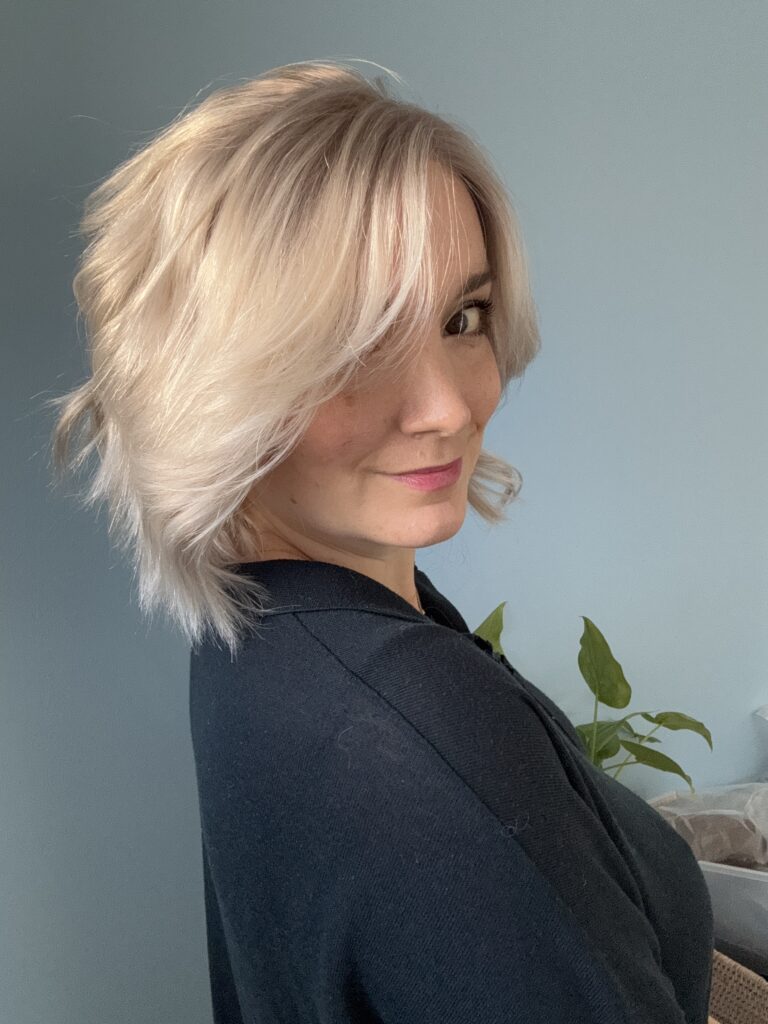 Perruque haut de gamme Meryl en cheveux naturels brésiliens