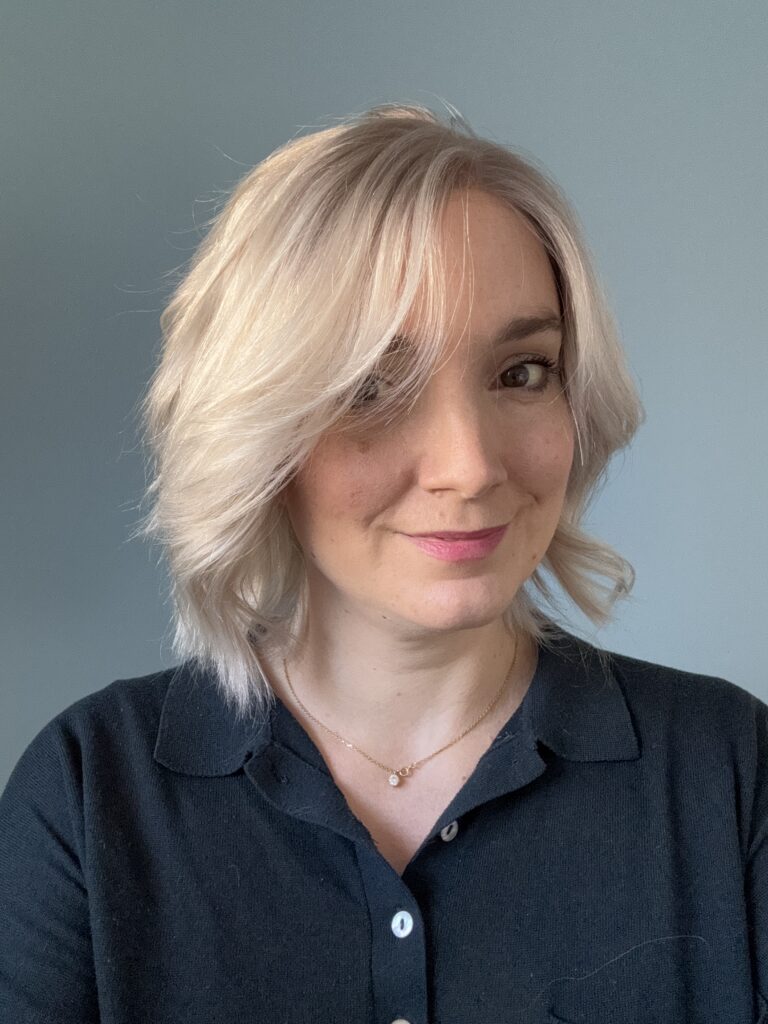 Perruque haut de gamme Meryl en cheveux naturels brésiliens