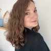 Volumateur capillaire chatain clair en cheveux brésiliens naturels. Solution pour chute de cheveux.