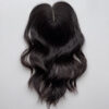 Volumateur capillaire Eva en cheveux naturels brésiliens pour alopécie androgénétique, cheveux fins ou manque de densité.