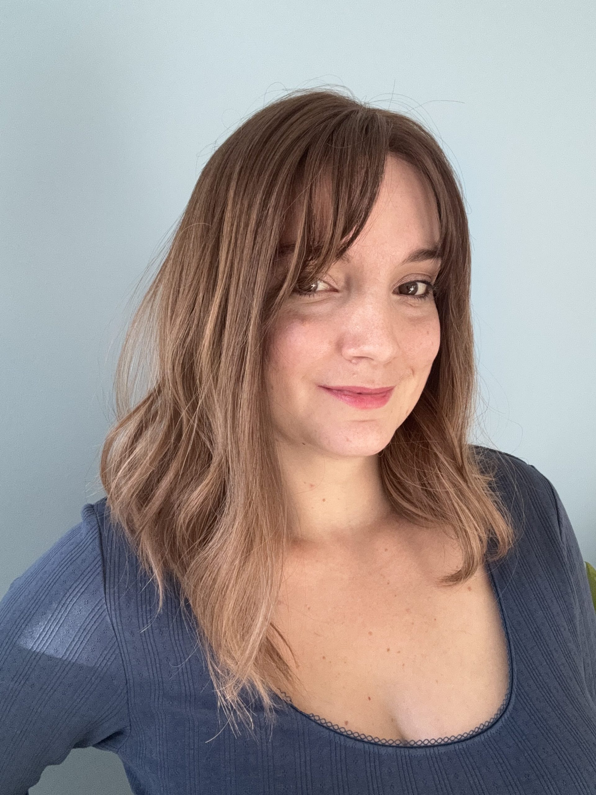 Parrucca Emilia per alopecia o calvizie femminile.