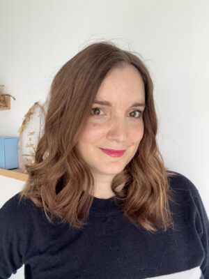 Volumateur capillaire Emma en lace, en cheveux naturels pour alopécie, perte de cheveux, chute de cheveux ou cheveux fins et clairsemés.