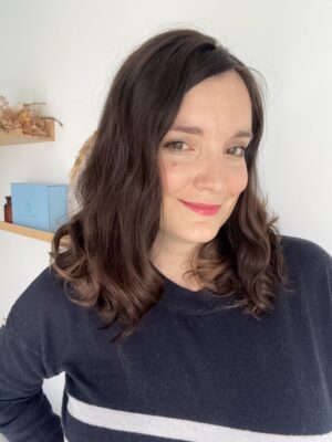 Volumateur capillaire en cheveux naturels slaves pour chute de cheveux, perte de densité, alopécie androgénétique.