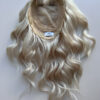 Volumateur capillaire en cheveux blancs naturels pour alopécie androgénétique, cheveux fins et clairsemés. Solution chute de cheveux.