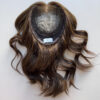 Volumateur châtain clair pour alopécie androgénétique, chute de cheveux ou cheveux fins et clairsemés. Solution chute de cheveux.