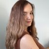 Volumateur capillaire en cheveux naturels brésiliens ondulés pour alopécie androgénétique, cheveux fins et clairsemés.