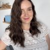 Volumateur capillaire chatain foncé chocolat avec de légères mèches, en cheveux naturels brésiliens. Solution chute de cheveux, perte de cheveux, cheveux fins ou clairsemés.