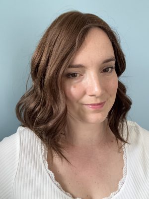 Volumateur châtain clair pour alopécie androgénétique, chute de cheveux ou cheveux fins et clairsemés. Solution chute de cheveux.