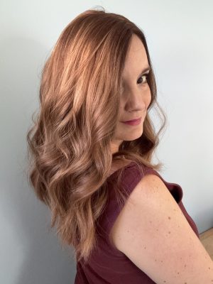 Volumateur capillaire blond doré pour alopécie androgénétique, cheveux fins et clairsemés. Solution chute de cheveux.